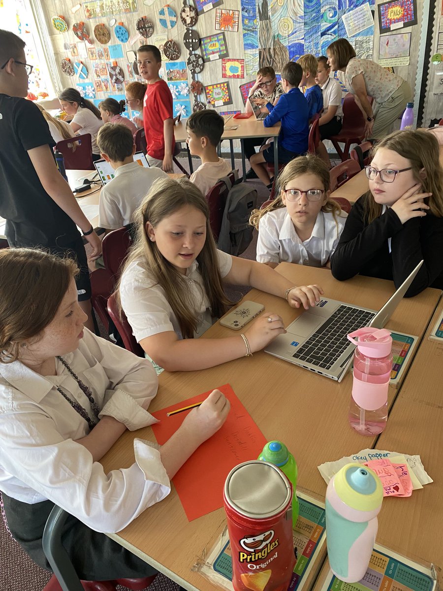 Our current P6s have had a fantastic 2 days with ⁦<a href="/GardenrosePS/">Gardenrose Primary & EYC</a>⁩ getting ready for P7. Lots of great merger activities 🤩🙌🏻. What a great first impression our new P7s made 👏🏻👏🏻. #merger #P7CulzeanPrimary 🤩🤩