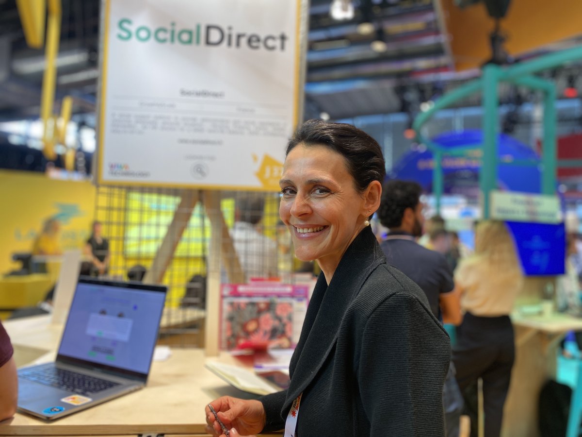 VPagnon's tweet photo. #VivaTech | Fin de la 1ère journée de salon pour les #startups #FrenchIoT @GroupeLaPoste @Docapost
Merci à #SocialDirect @fruggr @TeachUp_France @cocoparks3 @octolo_tech @CoachForEyes 👏

RDV demain sur le stand #LaPoste pour rencontrer de nouvelles #startups à #impact 🚀🔥 https://t.co/BLIjVQoaYG