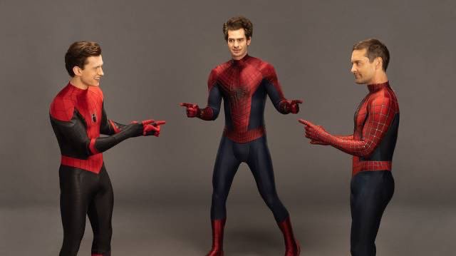 ansia_totale's tweet photo. Tom Holland rivela:

lui, Andrew Garfield e Tobey Maguire hanno una chat di gruppo chiamata "The Spider Boys". https://t.co/YKjzwVVlJH