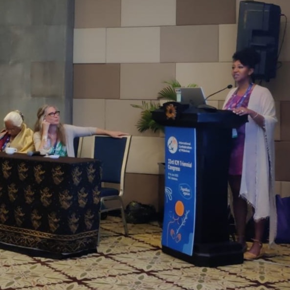 QMNC_Research's tweet photo. A few more Dr. Melissa Cheyney and @Micknai moments from our #QMNCWorkshop on Day 3 of #ICM2023! Aren't they amazing?! We think so! 🔥🎤 #EvidenceToReality #MidwivesInBali #TogetherAgain https://t.co/bTnSokK5v2
