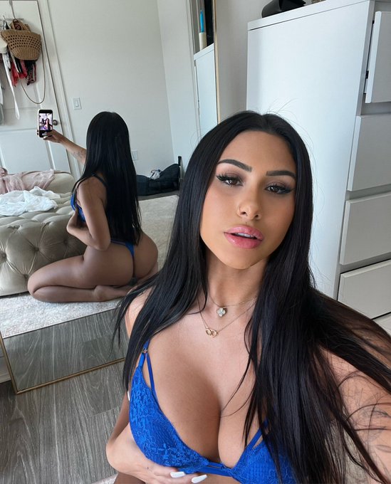 You like natural girls? https://t.co/k5r4LwU9Bd