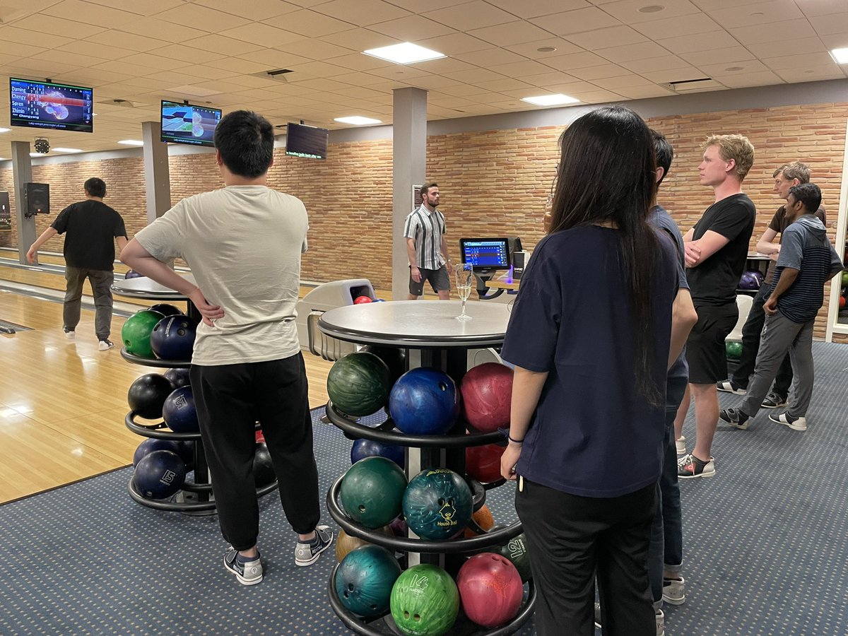 Research group bowling 🎳