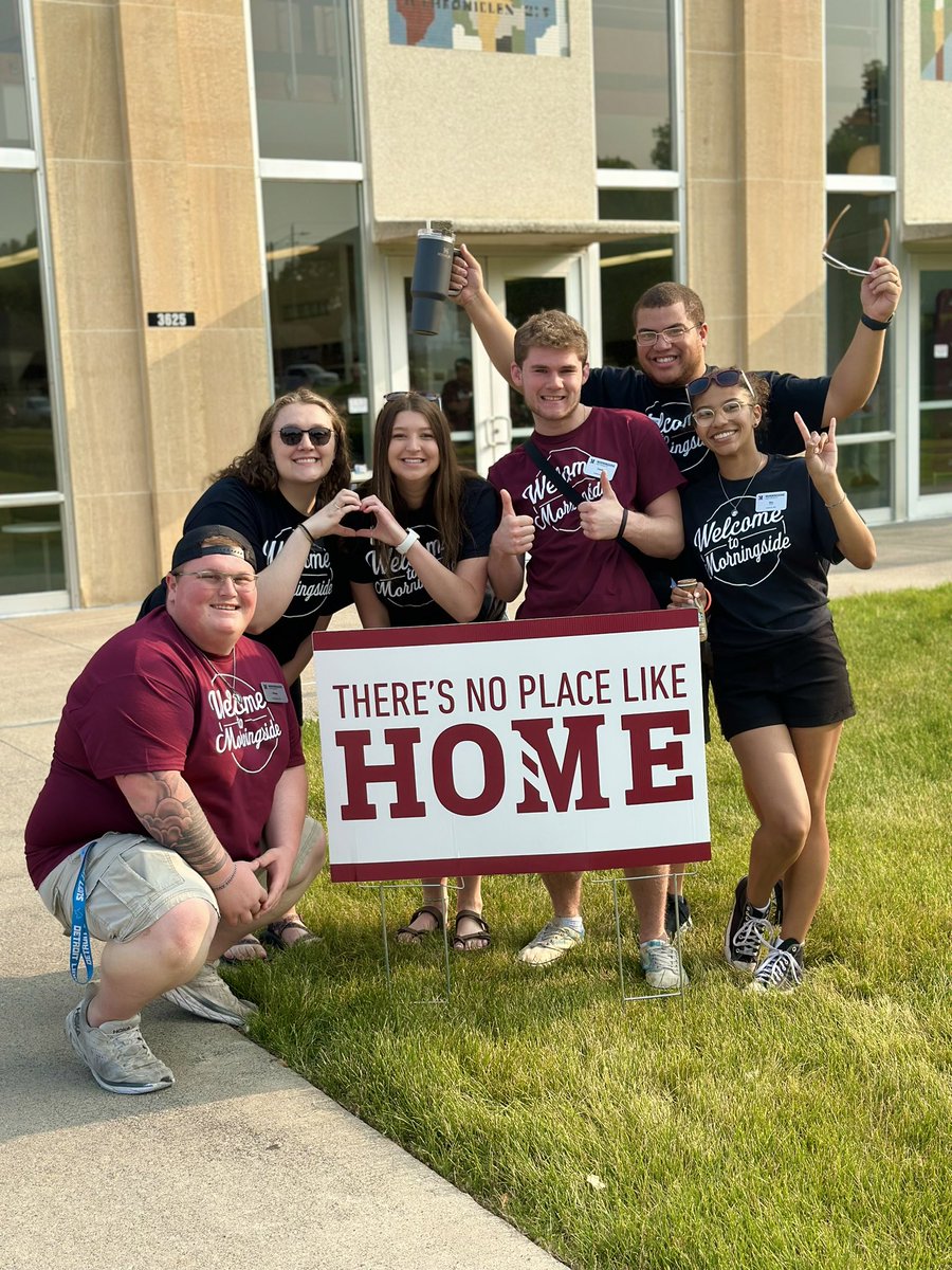MorningsideEdu's tweet photo. Enrollment Days: Day 2βπ»
Another great crew of #Mside27 students on campus today!
#msideproud #msideisthebestside #experiencematters https://t.co/kmSldkcz9c