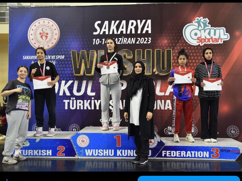 MtalUnye's tweet photo. Sudenaz Kargoğlu Sakarya ilinde düzenlenen okullar arasi wushu kung fu şampiyonasında 48 kilo genc bayanlarda 2. olmuştur https://t.co/7Re0Lu7tZ2