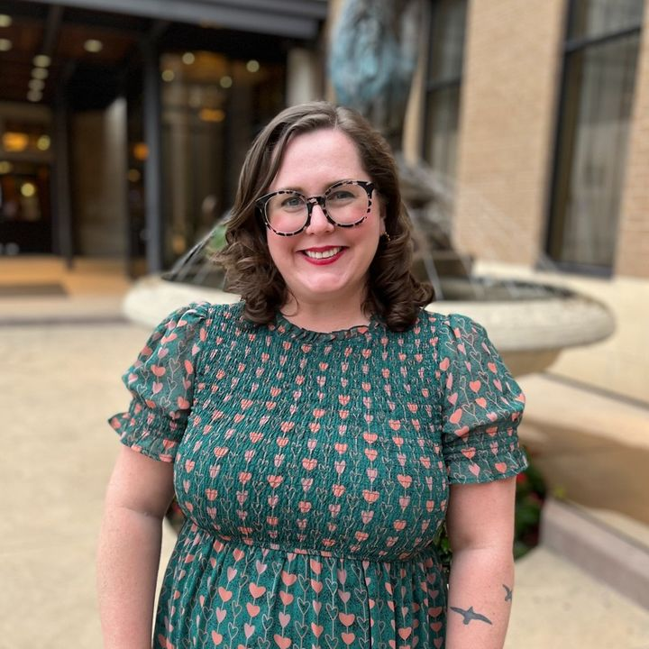 WillametteMBA's tweet photo. 🙌 Non-profit alum spotlight! 🙌

Lily Burnett MBA'21 works as Director of Operations at 1000 Friends of Oregon. https://t.co/XIWygn7AHb