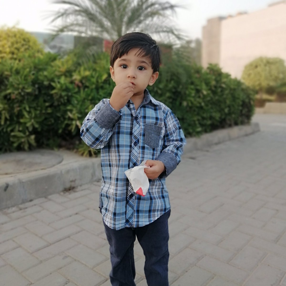 oye_tum's tweet photo. #NewProfilePic https://t.co/2D00I5jUrV