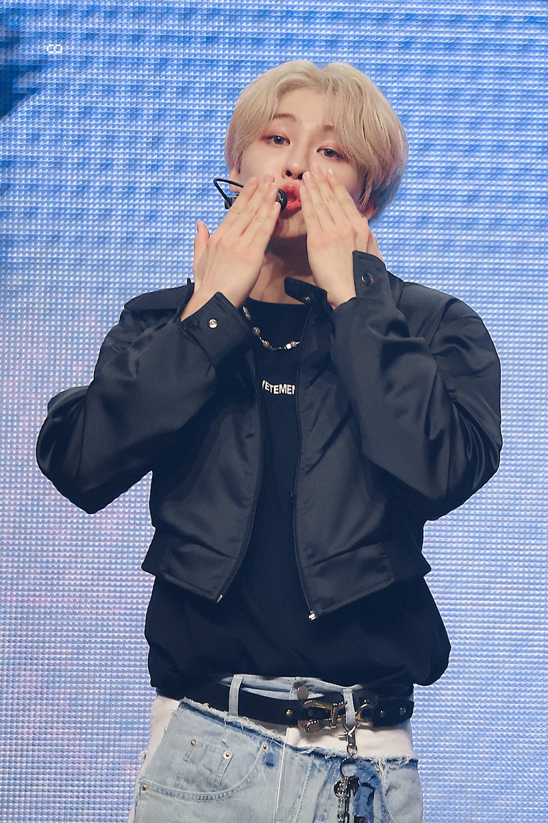 E8_0522's tweet photo. 230610 이펙스 팬콘

츄! 카와이쿳테 고메 응!💕

#EPEX #이펙스 #AYDEN #에이든 https://t.co/8t2MLHdCAN