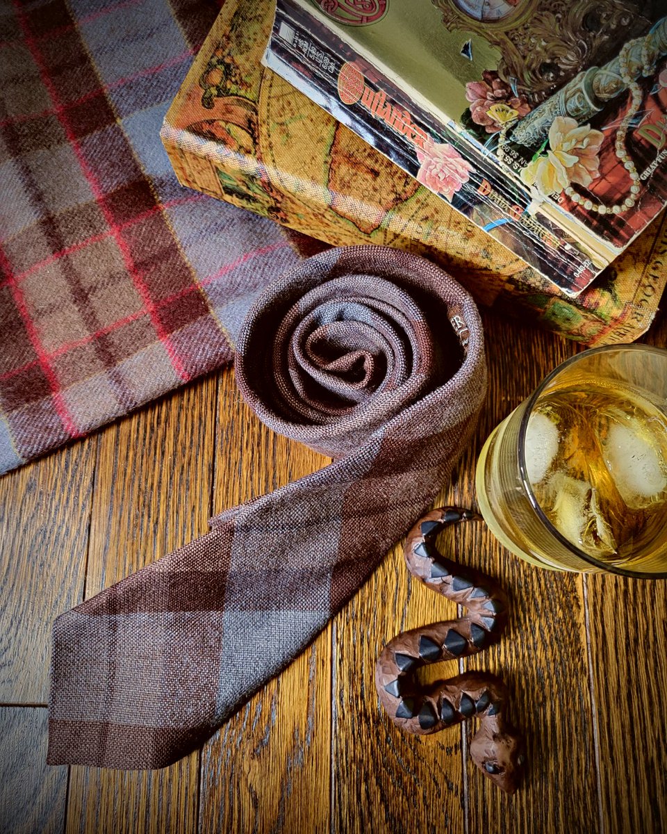 Father's Day is just around the corner! ⏰

Get him something he will cherish forever, our Tartans are made in Scotland and available in multiple different patterns! 🏴󠁧󠁢󠁳󠁣󠁴󠁿✨

abbyshot.com/collections/ou…