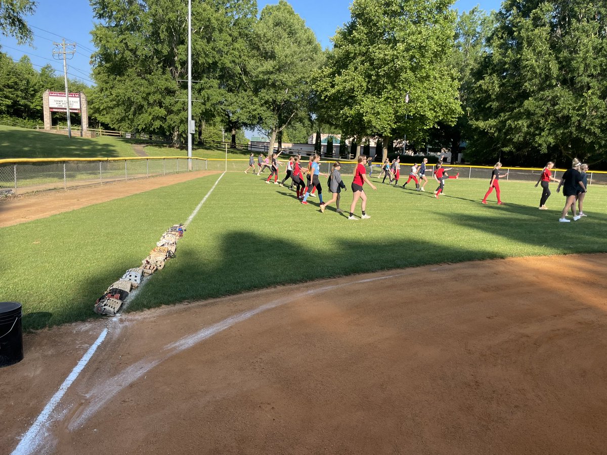 East Surry Softball tweet media
