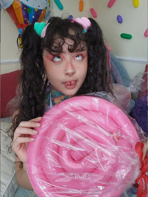Vote for @pedazodchiclee in the MV Contest Sweet Tooth Contest @manyvids https://t.co/Dlw1rXUZtQ https://t<a class="tags" href="/tag/pedazodchiclee">@pedazodchiclee</a><a href="/tag/mvsales"class="tags"><span>#mvsales</span></a>