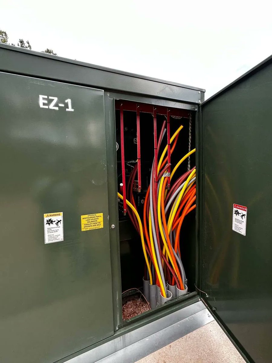 ez_blockchain's tweet image. #progressreport 

Recieved an update from our project &quot;Ranger 1&quot; located in Georgia, where 4 new Datacenters were uploaded and LV connections were completed 🔥 

Amazing work!
