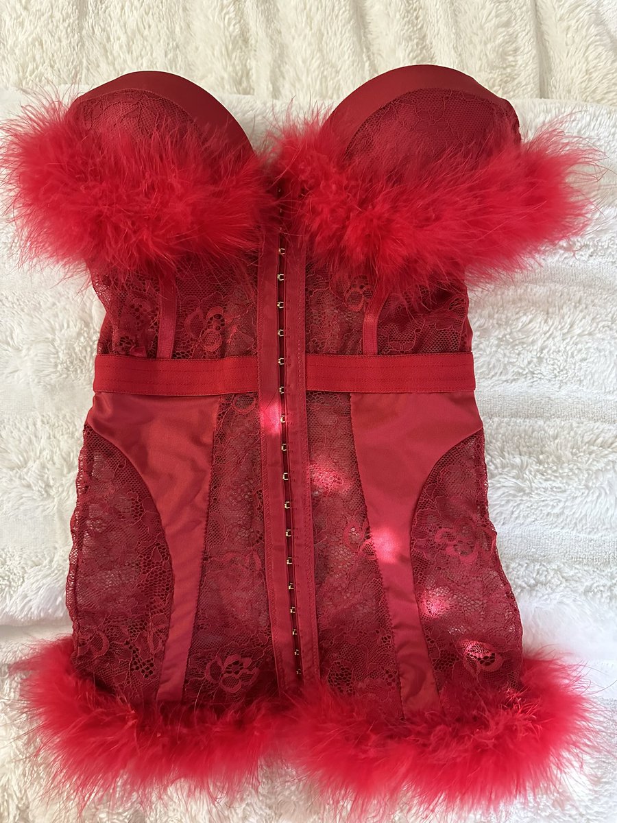 RoyalPixie2's tweet photo. Our New Fierce Collection❤️ (210) 872-5606 #royalpixie #weareallroyalbabes https://t.co/x7bRtbNAK0