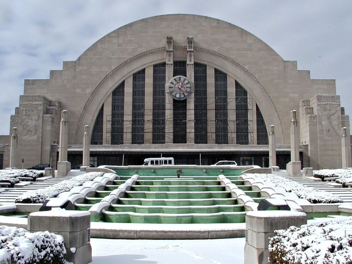 #WednesdayMotiviation - The Federal Reserve Building was designed by Franco-American architect Paul Cret. His influence was ancient Egypt. He designed many Stars and Stripes #USArmy, etc., monuments and great buildings that fathered #artdeco. Here's a thread of his work.