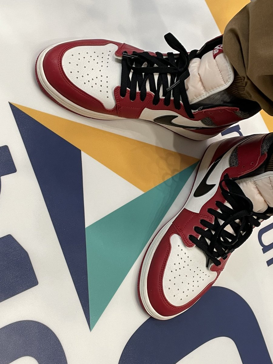 djsupareem's tweet photo. ⚫️🔴 #InfoComm2023 #infocomm23 #infocommkicks #AVsneakerhead i missed the Show ya Sneakers booth this morning ☹️ but I’ll be bringing more 🔥🔥 tomorrow @JweaverStarin 🤫 https://t.co/IPH5siiZCt