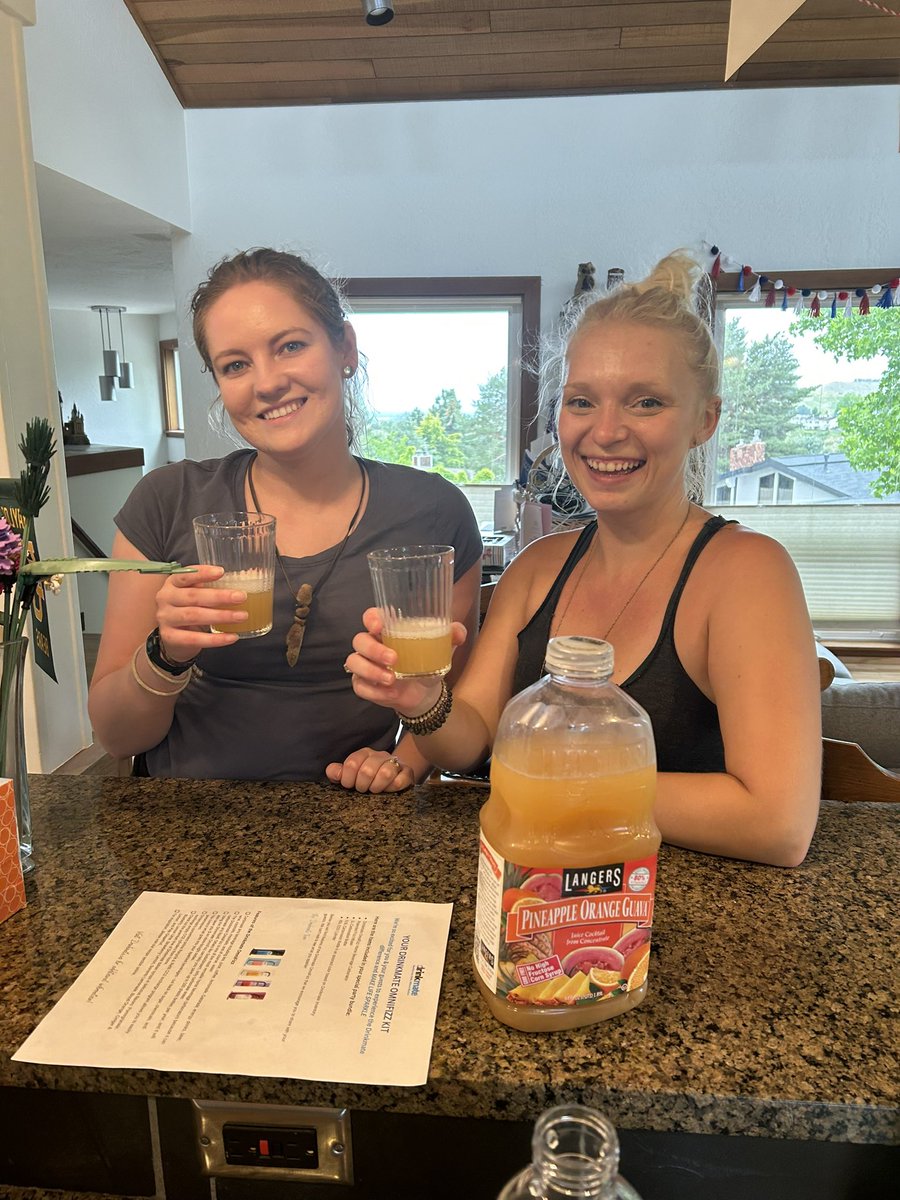 jmrzwatts's tweet photo. Too much fun at my @DrinkmateUSA and @Tryazon party! Carbonate any drink! Itโs earned a spot on my counter!
#tryazon #drinkmate #sodamaker #carbonation #bestbeveragecarbonator #bestsodacarbonator #reduceplasticbottlewaste #healthycarbonation #carbonateanybeverage and #tryazon https://t.co/m5pi4ZFSwy