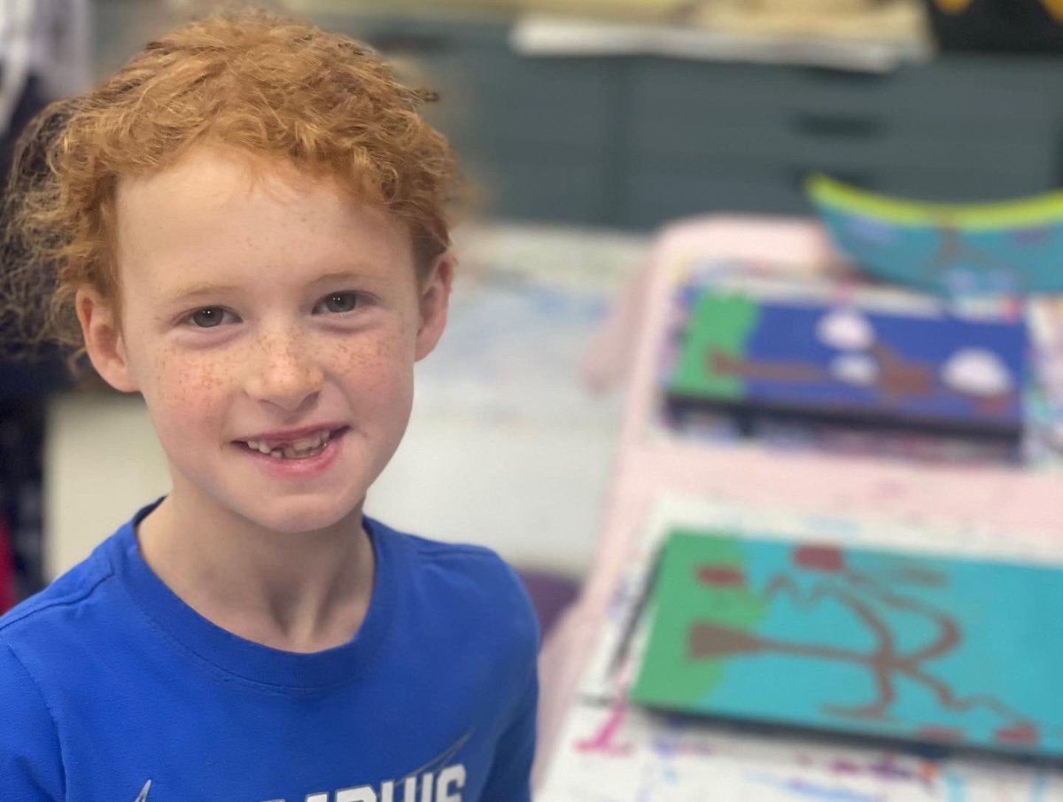 RossvilleAcad's tweet photo. Ms. Meshell and her young artists are staying busy at Paint Palooza &amp; Mixed Media camp! 🎨 #ThisIsRTown #PackPride #RCALearns #RCASummerCamp https://t.co/lXBo0i8XGm