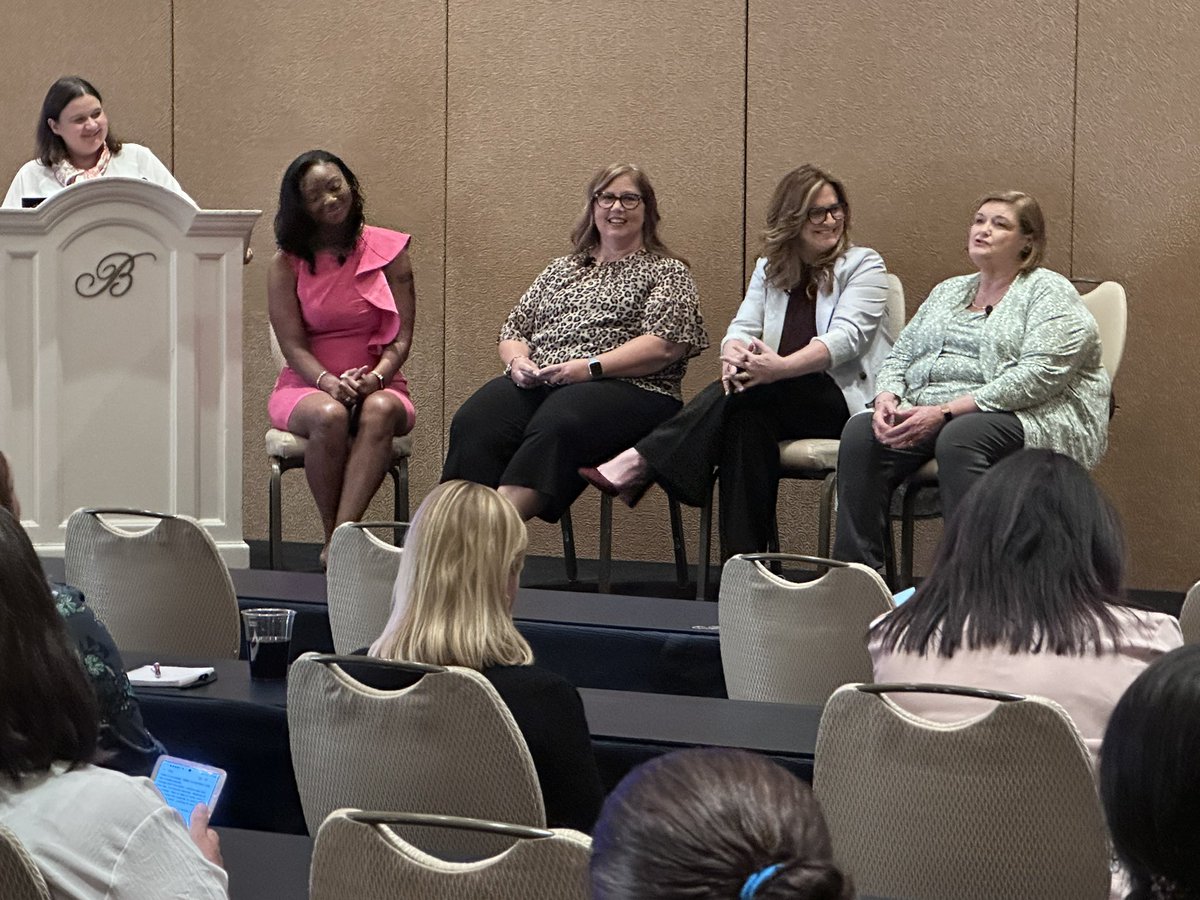 Great women who happen to be on a “Women in Tech”panel. <a href="/McGeeSmith/">Sheila McGee-Smith</a> <a href="/TheJuanitaColey/">Juanita Coley</a>, Stephanie Claycomb, Eleanor Young, Lily Cleary <a href="/Verint/">Verint</a> #Engage23