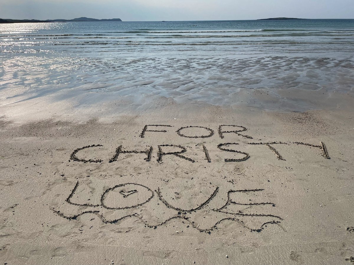 wildswimmer67's tweet photo. My message #ForChristy tonight on Trá na Carraige Finne in Donegal....#ChristyDignam #Christy #irishmusic #OfficialAslan #ireland #RIPChristy https://t.co/e8ta7qSHOr