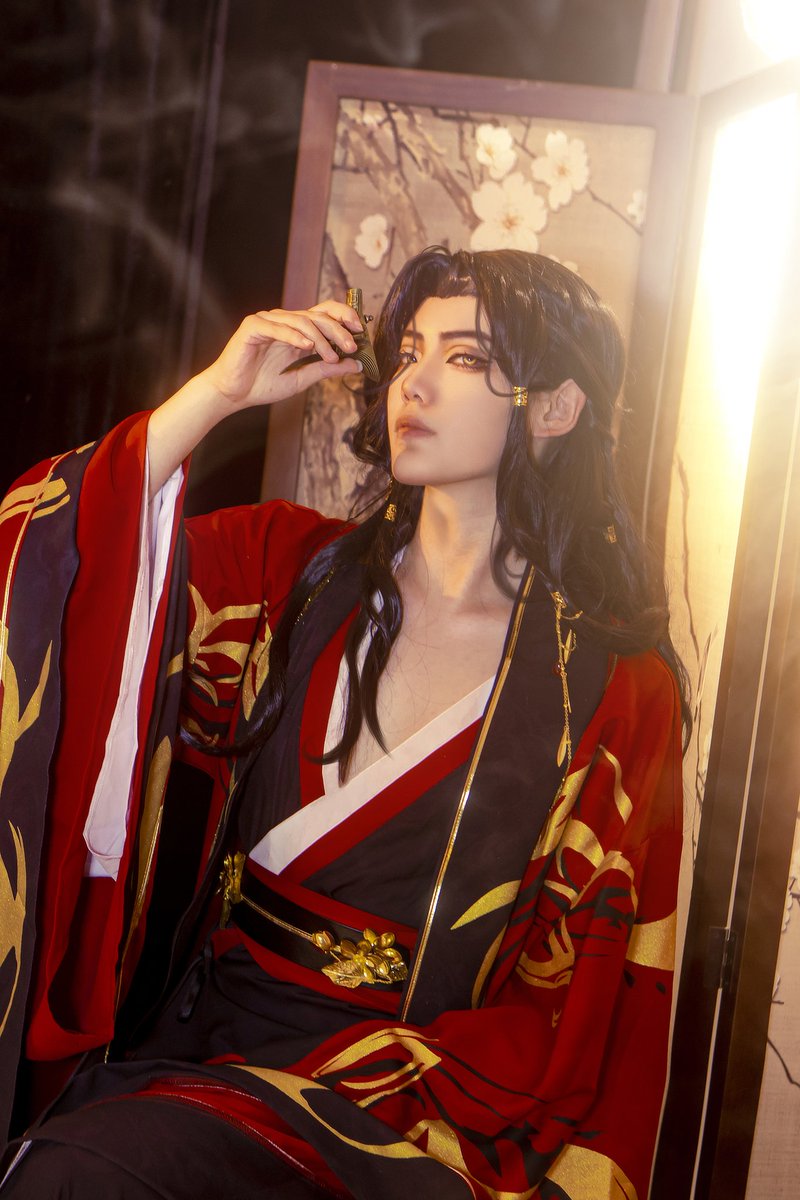 kira_cosplayer's tweet photo. #代号鸢 #代號鳶 #劉辯 #cos
I like the game recently! https://t.co/c5BDoU1n4Q