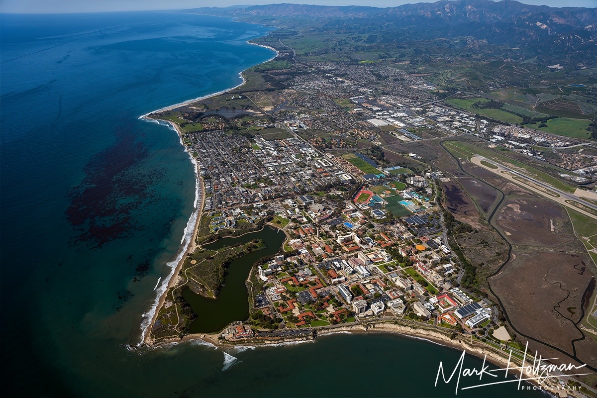 UCSB: where watching the sunset over the ocean is an academic requirement

@ucsantabarbara @SBCity #aerialphotography #fromanairplane #pilotview #santabarbara #california @SonyAlpha #sonya7riv @VisitCA #beach #ocean