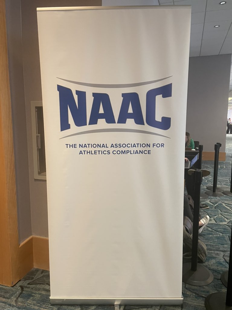 ThaCarterAis2's tweet photo. Thank you to this ROCKSTAR panel of former mentors + mentees for sharing their personal experiences + knowledge w/ this years A.C.E Mentorship program cohort. S/O to @Valedic_Taurian + @NAACconnect for allowing me to Moderate. Love seeing this elite program grow each year! #NAAC https://t.co/Wws9zv26bZ