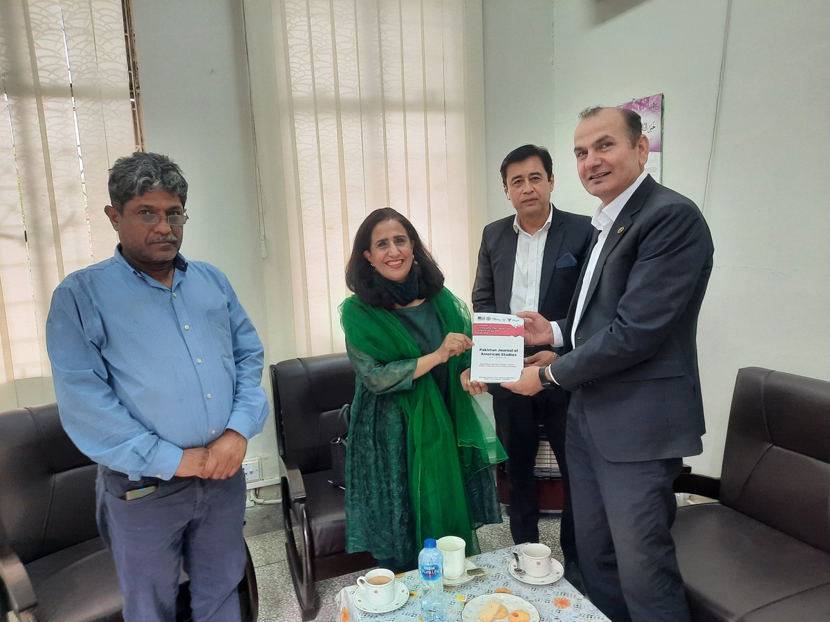 ascqau's tweet photo. Ambassador Naila Chohan gave an enlightening talk on "Pakistan's Relations with South American Nations: Prospects and Challenges", at Area study Centre for Africa, North and South America Quaid I Azam University Islamabad. https://t.co/SJDOjEH8ie