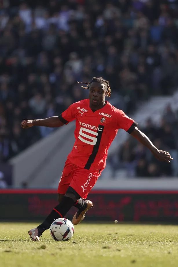 MCFC_Zeek's tweet photo. I can’t be the only city fan who wants us to invest in a younger winger?!! Doku and Simons are both exceptional young talents who would COOK under pep https://t.co/dZtcSb7ZjE