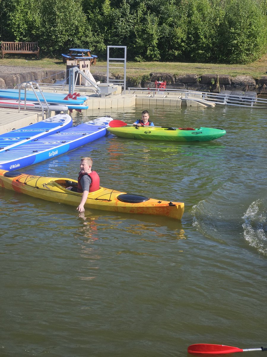 Massive congratulations to out Bronze group achieving 2 paddlesports awards tonight.  Total dedication since January and an absolute pleasure to support.  Thanks Fraser @GlasgowsDofE and Kenny <a href="/BluevaleCC/">Bluevale Community Club</a> for their support and fantastic coaching <a href="/WhitehillSec/">Whitehill Secondary</a> <a href="/2020Whitehill/">whitehill parents 2020 🌈</a>