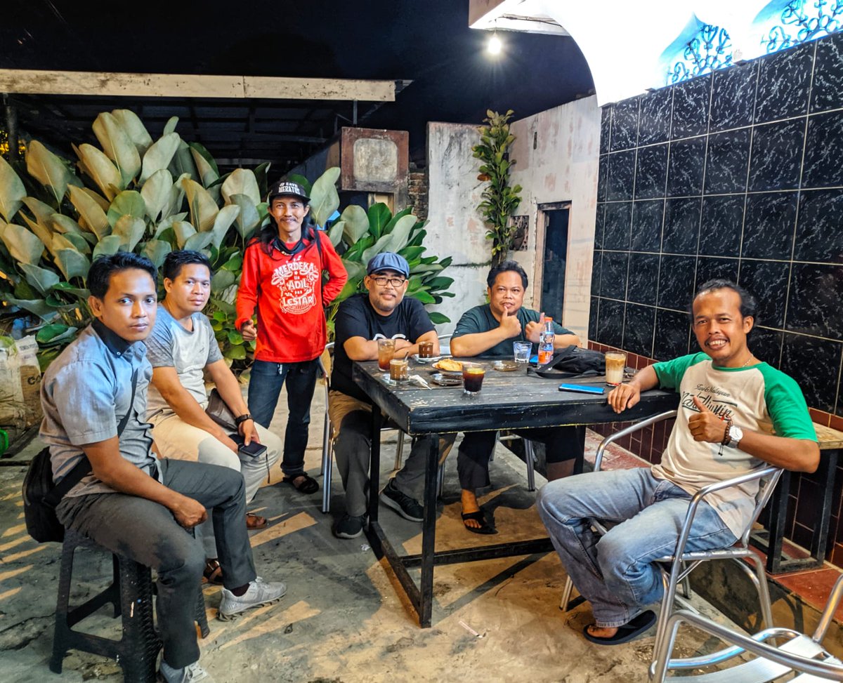 adhenan's tweet photo. @qqandi @jwaluyo @dewaKEMENYAN @JambiNoor @Mairaji7 Lawan ampun meratus @CakKiSS https://t.co/NaV5oXNHjl