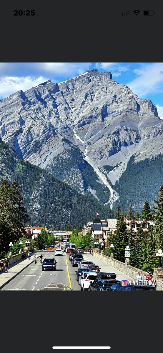 becomingnomads's tweet photo. #banff #albeta #travel #xanadianrockies #beautifuldestinations #rvlife #nomads https://t.co/ieMZF6MsuR