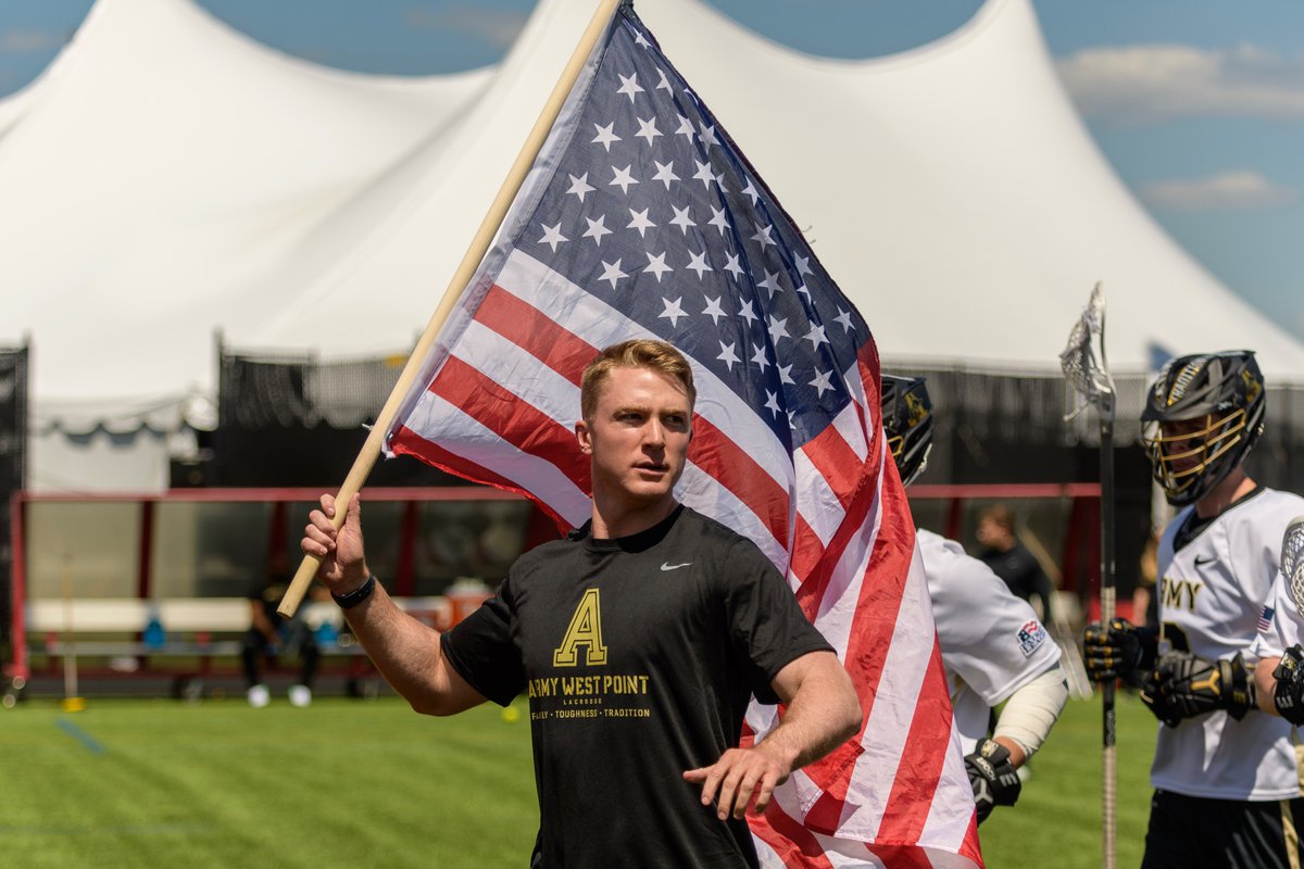 Happy #FlagDay America!   Let us continue to build a future where every citizen realizes the principles our flag embodies: freedom and liberty. Together, let's create a nation that lives up to the ideals symbolized by the red, white, and blue.

#GoArmy #FamilyToughnessTradition