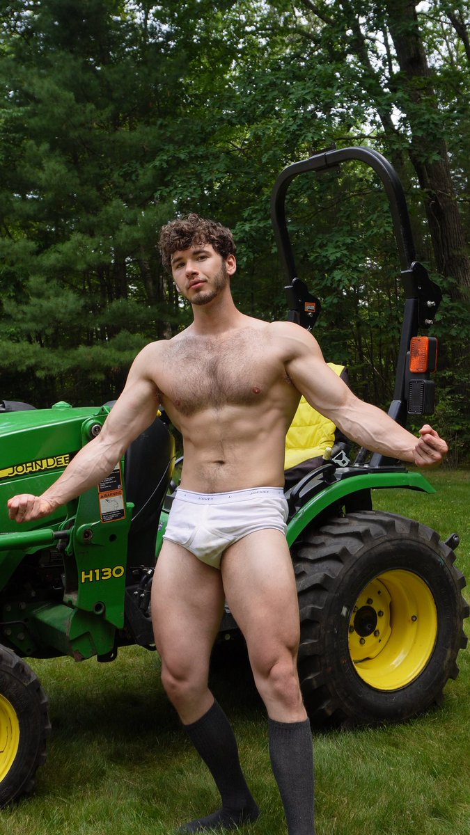 ottersquatter's tweet photo. RT if you want the briefs https://t.co/ENL4wNecW5