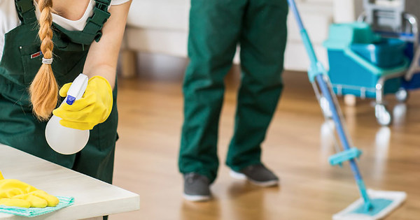 bdrray's tweet image. The prospect of selling your home can be a bit overwhelming. The checklist in this article should help. Step one: Get in touch with your favorite real estate professional! mortgages.com/relocating/com…