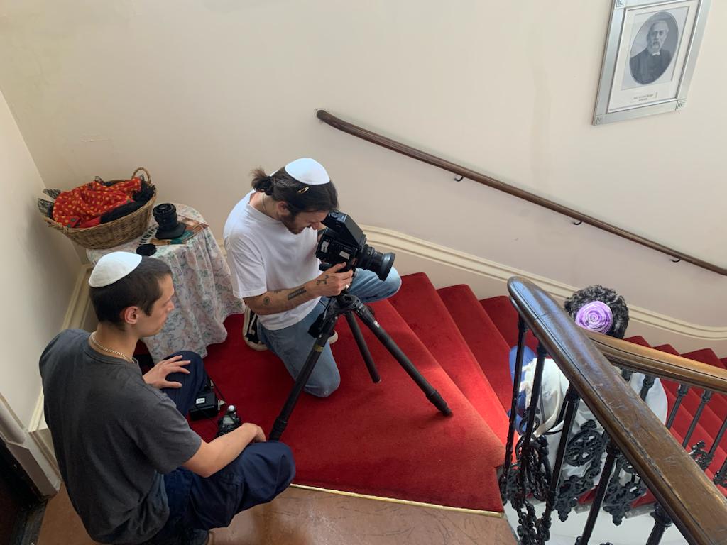 Behind the Scenes of our photo shoot with Samuel Bradley this morning for Family Portrait Magazine! 

The photos were taken on old-fashioned film and we cannot wait to show you the results in August.