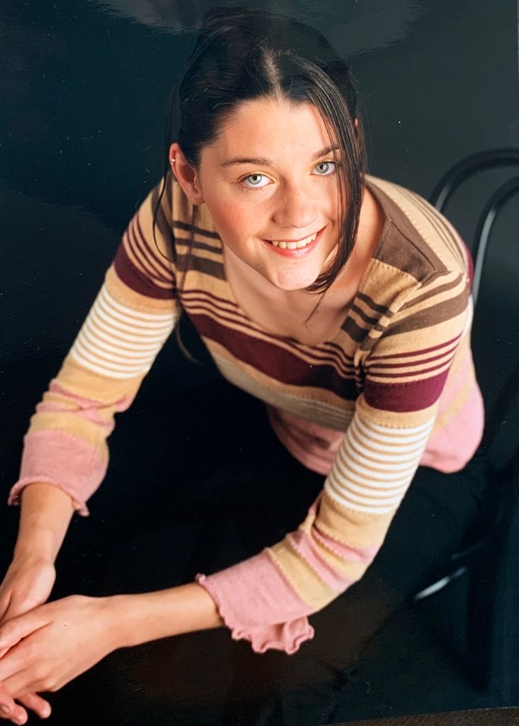 HadleysComment's tweet photo. Today is my sister Elizabeth’s birthday. Your are no longer with us Liz, but we think about you every day. You are never far away. Happy birthday, little Sis. #LizDay https://t.co/W68DETwO3z