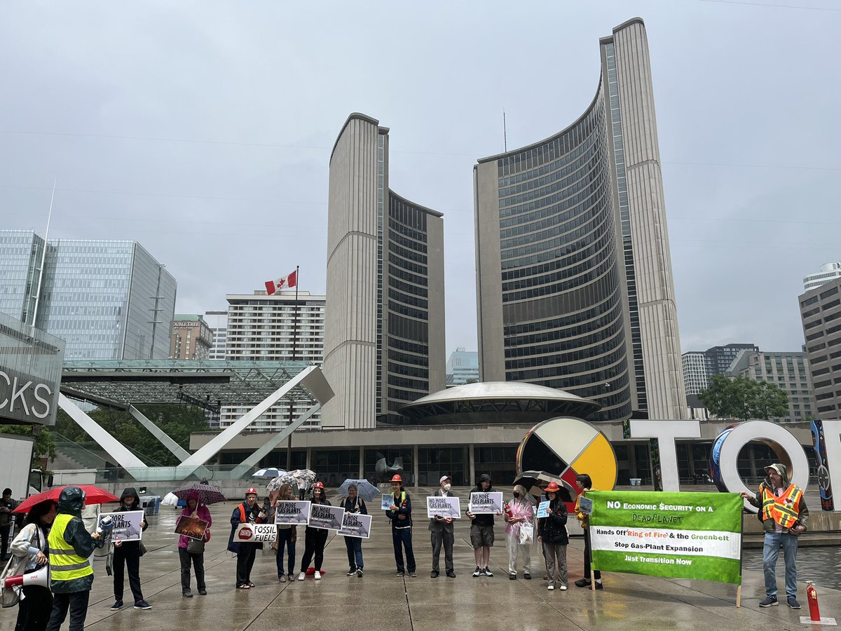 Today we went to #Toronto City Hall to call out #DougFord’s climate policies, including the expansion of polluting gas plants AND to support Councillor @PaulaFletcherTO’s motion to stop the expansion at Toronto’s Portlands gas plant. As we chanted, #NoMoreGasPlants !!