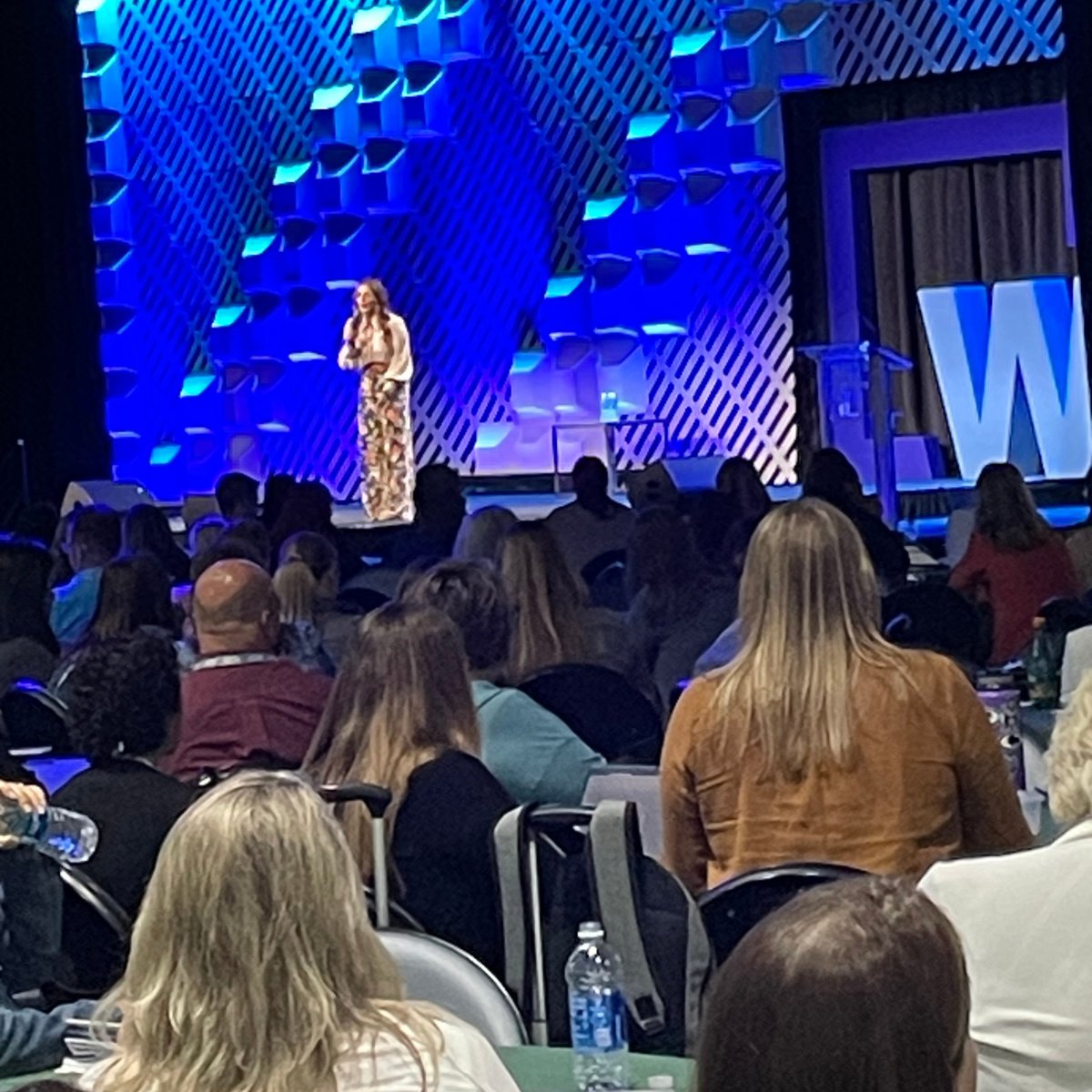 A truly inspirational close to the <a href="/WorldatWork/">WorldatWork</a> #TotalRewards23 Conference as <a href="/KristenHadeed/">Kristen Hadeed</a>, Leadership Thought Leader, Entrepreneur, and Author of "Permission To Screw Up", discusses the four ways you can change the world at work!