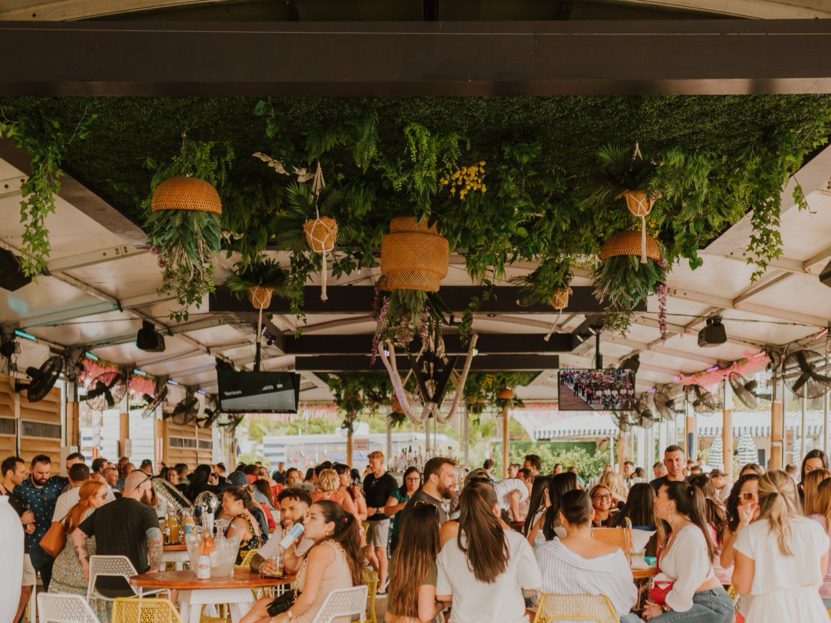 The #WharfMiami is anchored in good times!⚓ 

🍹 Join us Saturday for Anchors Aweigh for $35 Whiskey Limonata Pitchers from 12-4pm!