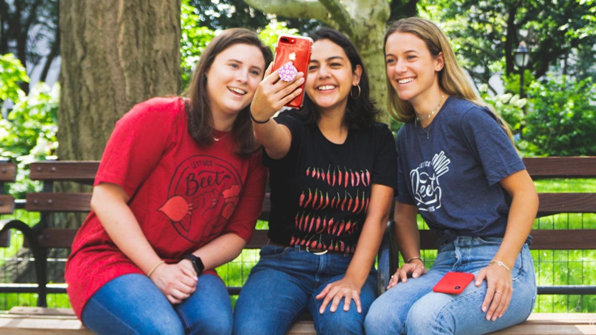 Here are five tips to ensure you get the most out of your internship experience: trib.al/UernWpB