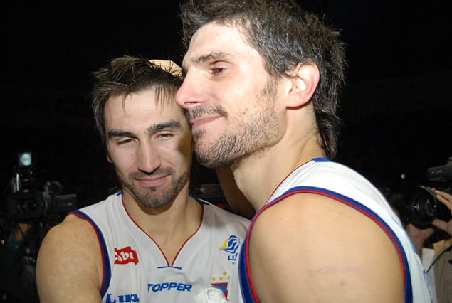 basquetcaliente's tweet photo. THE LAST DANCE

@BiguaOnline oficializó las contrataciones de Martín Osimani y Leandro García Morales para la próxima temporada. https://t.co/K51Wz80eU5