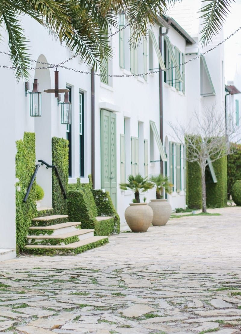 devonzuegel's tweet image. America hasn't built many walkable places in the last few decades, but there are a few exceptions

When collecting a list, I was shocked to discover that most of these special places are in the South!

I wrote up some reflections on why that might be: devonzuegel.com/america-s-hidd…