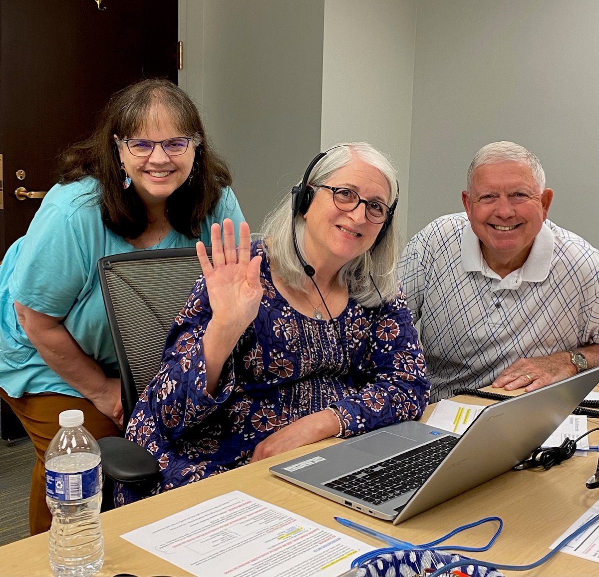 1160AMWMET's tweet photo. Mary Ann, Mary Beth and Bob can take your pledge NOW, to support Catholic radio: 800-476-3311, or at https://t.co/iYXZFUkWDh. Thanks for supporting Guadalupe Radio Network! https://t.co/S4BZT5lhXC
