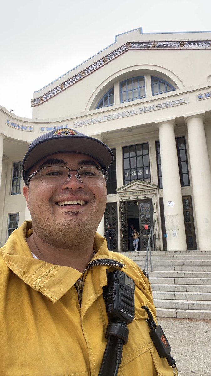 FPB24PS's tweet photo. Life goes full circle. 2011 I walked out of these doors diploma in hand, today I walk in to ensure safety for future generations. #fireprevention #oaklandfire @OaklandFireCA @OUSDNews https://t.co/BfMhYKnqPE