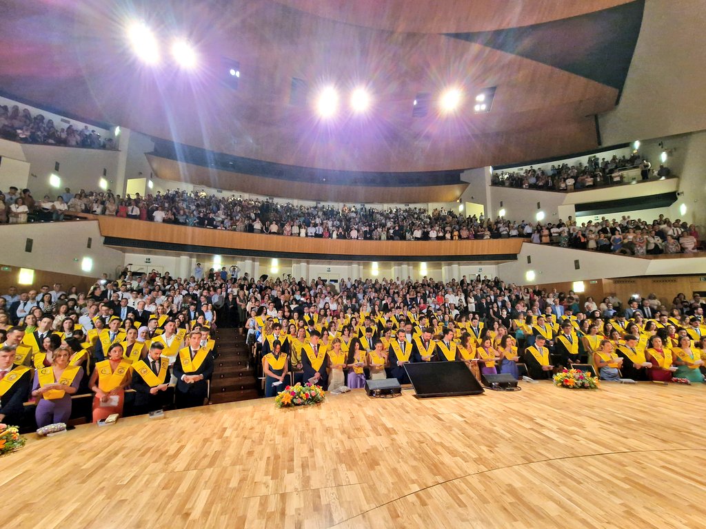 Nunca olvidaré este 🎁 que me habéis concedido y siempre os estaré agradecido ❤️

Muchisimas gracias! me habéis hecho sentir algo muy especial😊

<a href="/UMU/">Universidad Murcia</a> <a href="/Murciasalud/">Murciasalud</a> <a href="/estudiantesumu/">EstudiantesUMU</a> <a href="/damedium/">damedium</a>