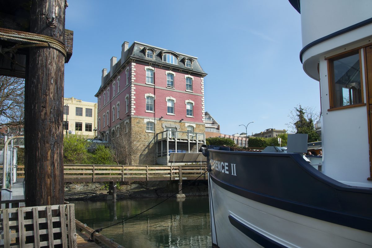 [Job posting]

We're looking for a skilled Web Designer/Developer! This position is based in either Campbell River or (pictured here) Victoria, BC, though remote work from within BC is a possibility.

Details here:

tula.bamboohr.com/careers/48