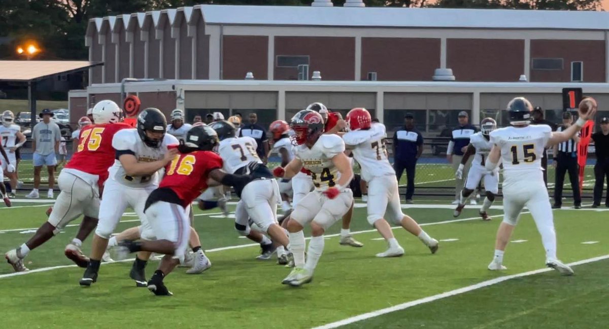 bcnjgridiron's tweet photo. View the Defensive and Offensive MVPs in the 2023 Paul Robeson Classic at Belleville Municipal Stadium on Tuesday night at https://t.co/UghYixx8Tk.  #njfootball #robesonclassic #allstargame #MVPs  @BellevilleBucs @MightyJaguars @CliftonHSNJ @Comets_FB https://t.co/0ClWE2alD0