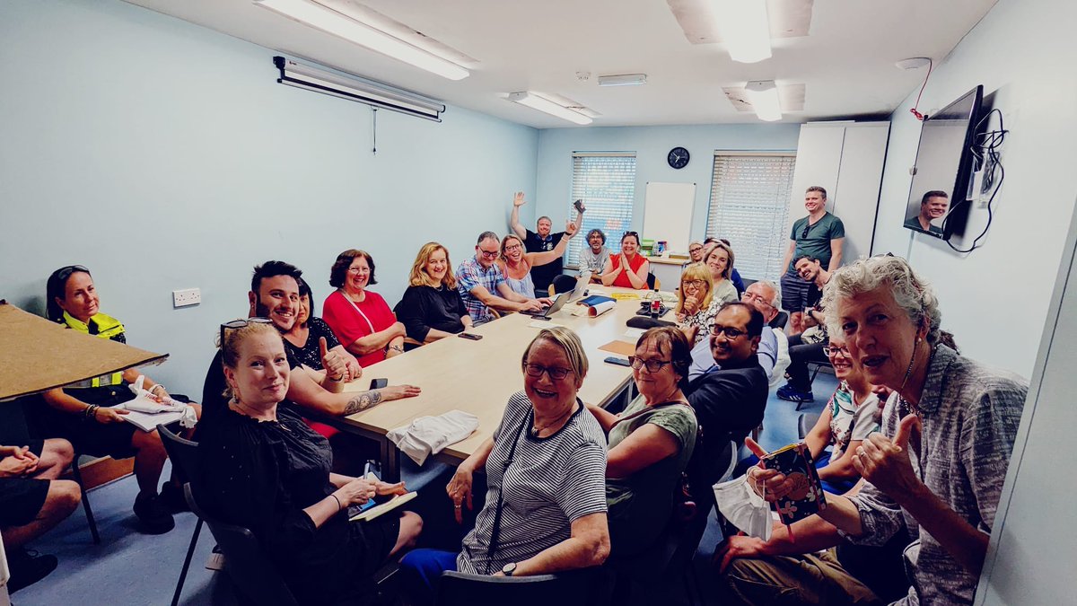 StoneybatterPoP's tweet image. Our last meeting to put the finishing touches on this weekend's action-packed #stoneybatterfestival 
Check out the programme👇
stoneybatterfestival.ie 
Thanks to all our amazing volunteers
#allset #community #liveablecity