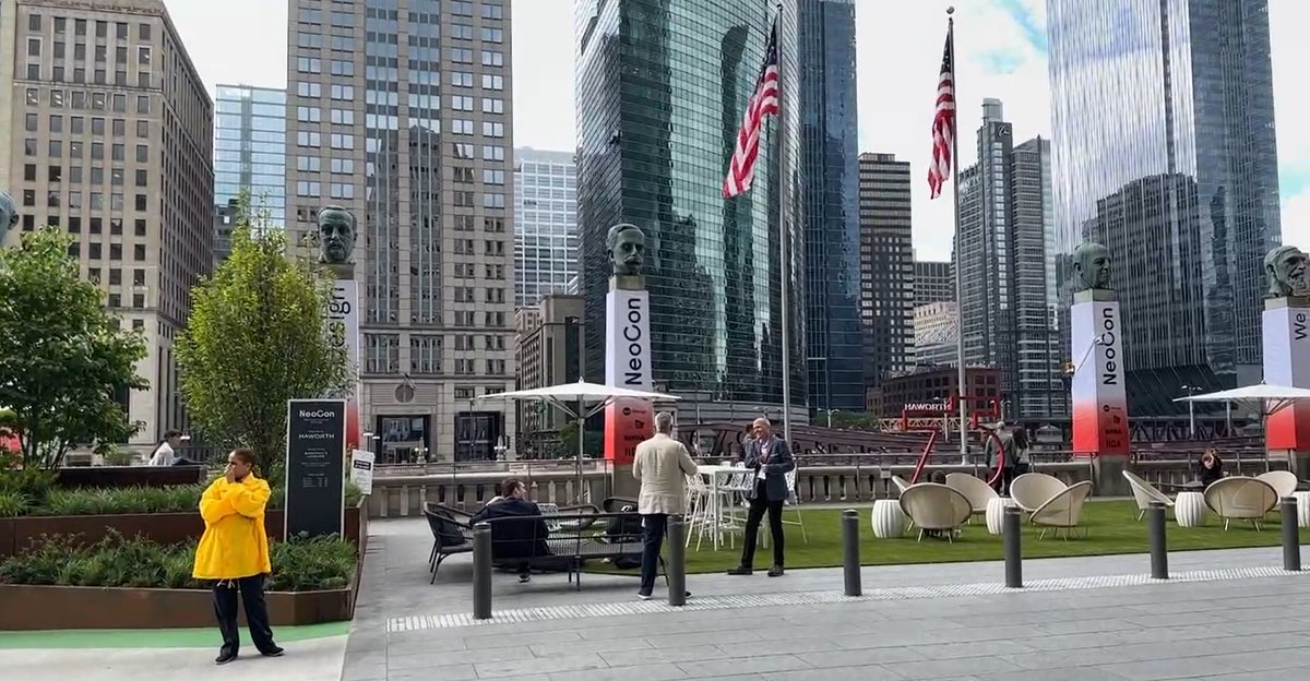 3 Yaeger designers visited Chicago for the IIDA Annual Meeting, NeoCon, and Design Days. Jessica W. attended the Annual Meeting with representatives from IIDA Mid-America and the Kansas City City Center. Katie and Jessica G. spent time at NeoCon and Fulton Market Design Days!