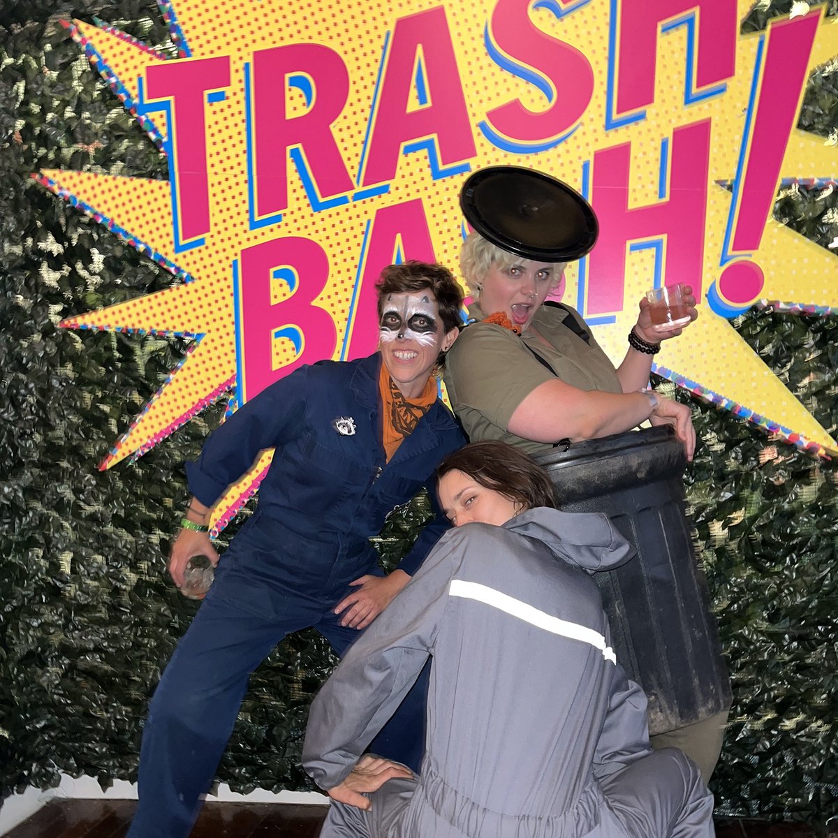 AlleghenyCW's tweet photo. Our CleanWays crew has extensive experience partying in trash, lol. Thanks for inviting us to last week's Trash Bash @mattressfactory! https://t.co/v1BIpwDc44