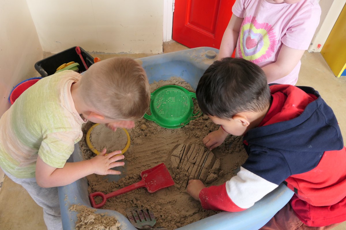 an_cosan's tweet photo. Through the #HighScope curriculum, children in our St Catherine's #Cabra centre LOVE getting involved in a range of activities that ignite their interest in learning 😀
#LifelongLearning #EmpowermentThroughEducation #EarlyYearsEducation #EarlyYears #ChildLedLearning #Aistear https://t.co/YBK1aGL5Dj